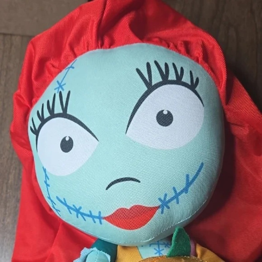 Disney‎ Nightmare Before Christmas Sally Halloween Door Greeter, 13" x 8" x 19" - Picture 3 of 3
